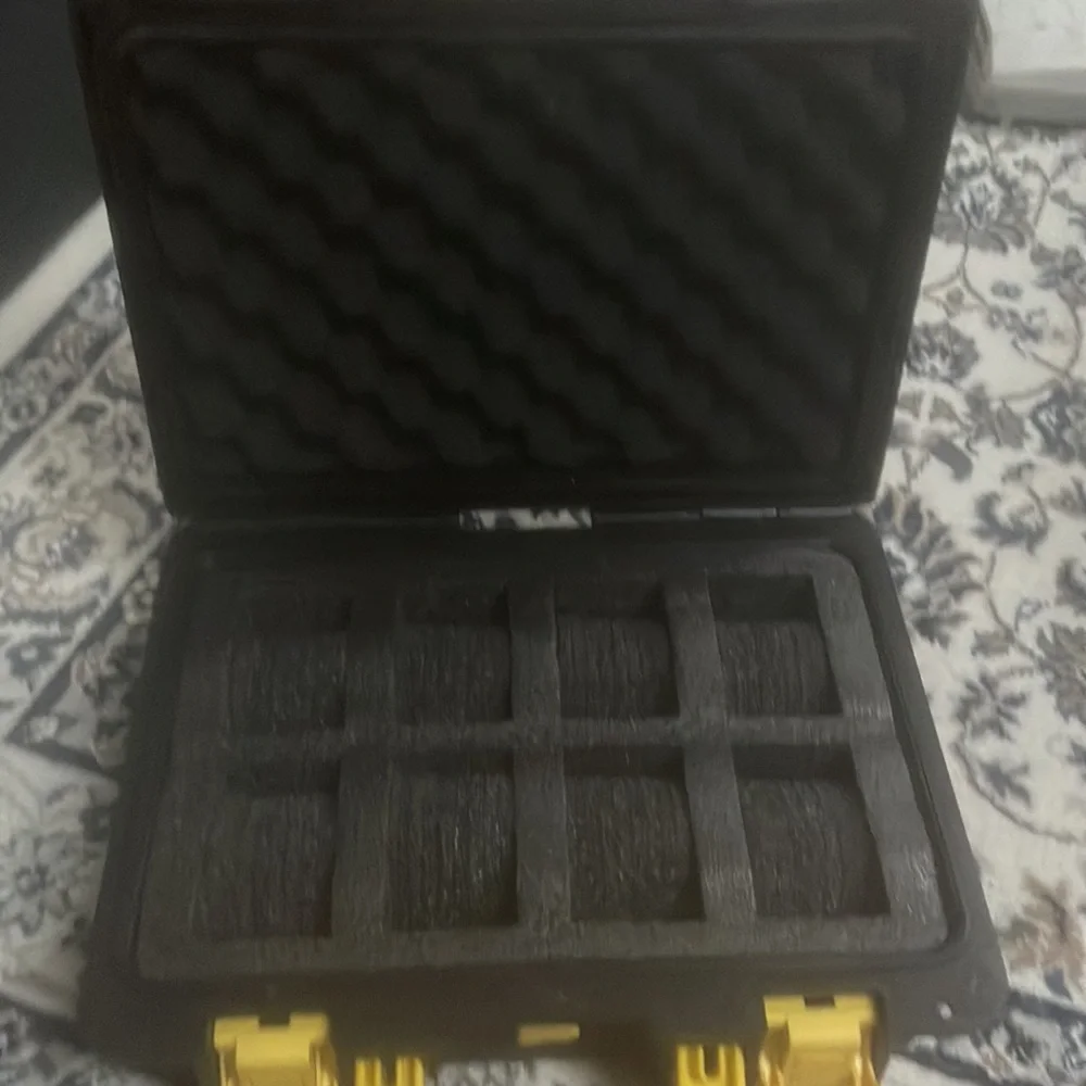 INVICTA Watch storage case. New! Never used store 8 watches safely and carefully - Picture 4 of 10